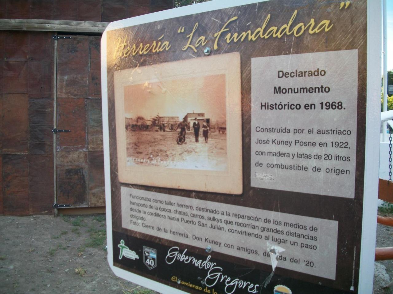 Hospedaje "San Andres" Gobernador Gregores Exterior foto