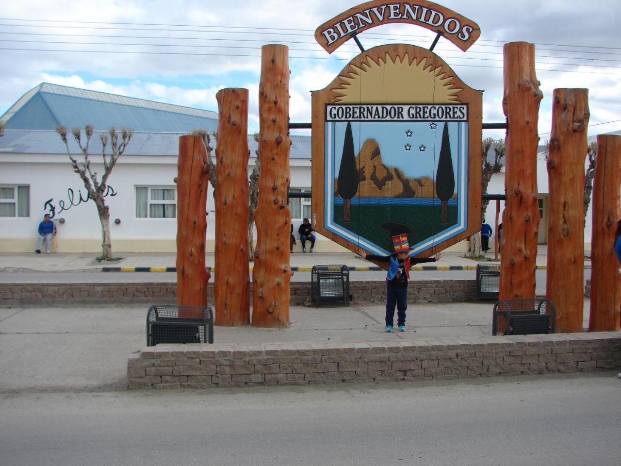Hospedaje "San Andres" Gobernador Gregores Exterior foto